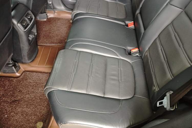 Used Honda CR-V 2019 240TURBO CVT Four-Wheel Drive Luxury Edition China V Emission Standard Left Rear Seat