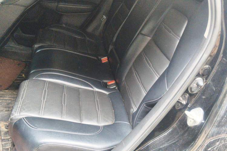 Used Honda CR-V 2019 240TURBO CVT 2WD Fashion Edition China V Left Rear Seat