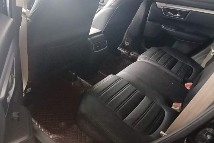 Used Honda CR-V 2019 Brilliant Edition 240TURBO CVT 2WD Comfort Version China VI Emission Standard Left Rear Seat