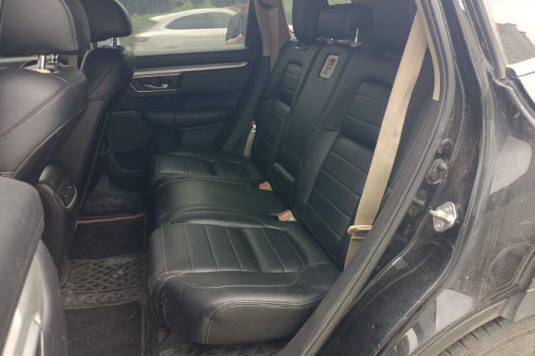 Used Honda CR-V 2019 Brilliant Edition 240TURBO CVT 2WD Comfort Version China VI Emission Standard Left Rear Seat