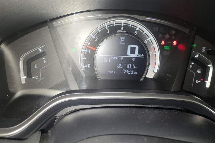 Used Honda CR-V 2019 Brilliant Edition 240TURBO CVT 2WD Comfort Version China VI Emission Standard Odometer Close Up