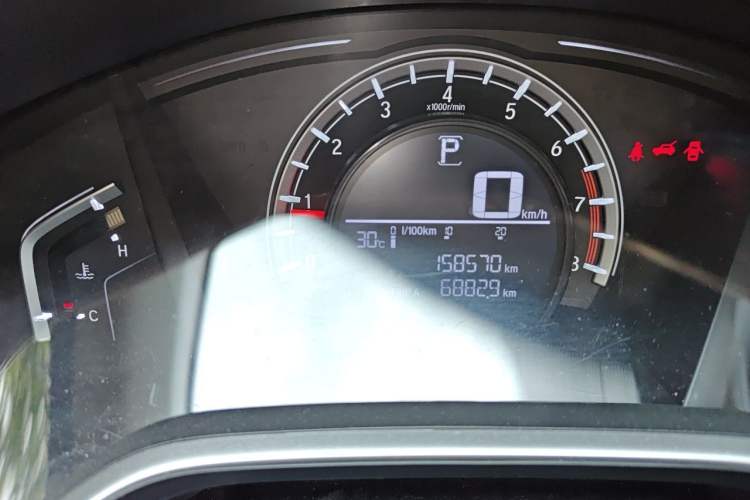 Used Honda CR-V 2019 240TURBO CVT 2WD Comfort Version China VI Emission Standard Odometer Close Up