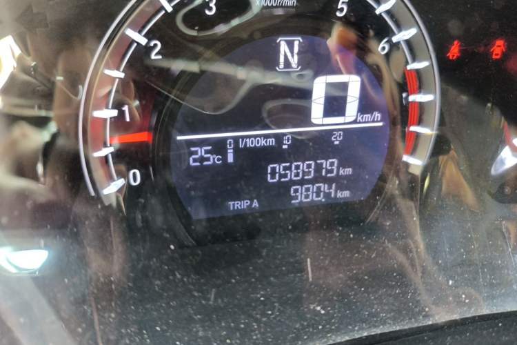 Used Honda CR-V 2019 240TURBO CVT 2WD Comfort Version China VI Emission Standard Odometer Close Up