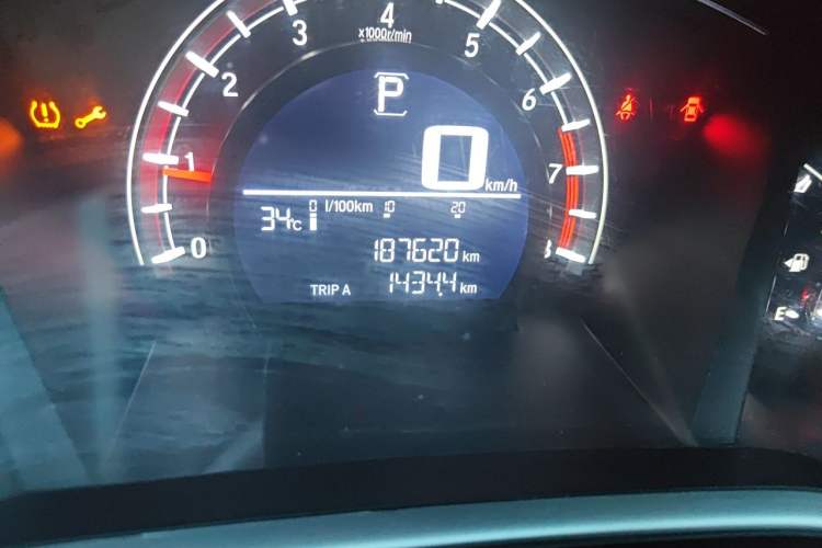 Used Honda CR-V 2019 240TURBO CVT 2WD Comfort Version China VI Emission Standard Odometer Close Up