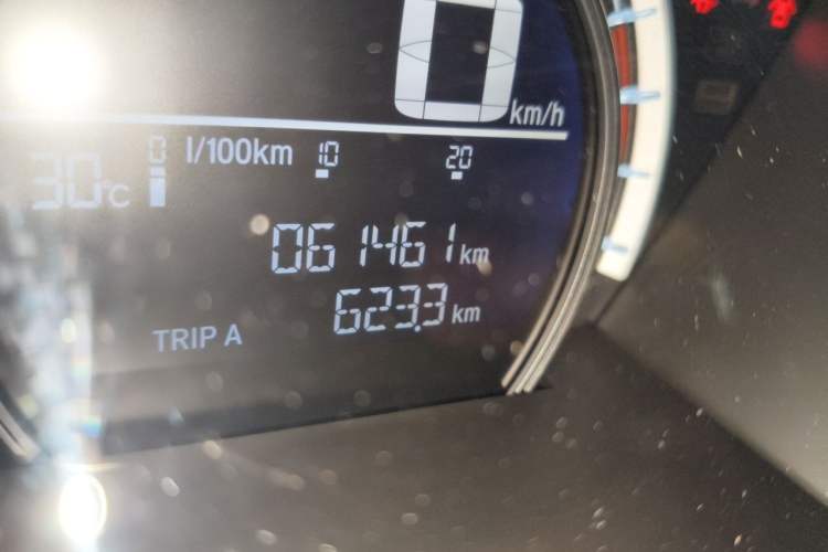 Used Honda CR-V 2019 240TURBO CVT 2WD Comfort Version China V Odometer Close Up
