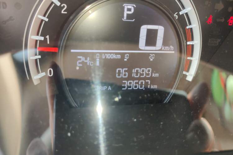 Used Honda CR-V 2019 240TURBO CVT 2WD Comfort Version China VI Emission Standard Odometer Close Up
