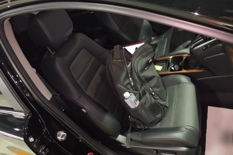 Used Honda CR-V 2019 Brilliant Edition Plus 240TURBO CVT Two-Wheel Drive Fashion Version China VI Emission Standard Right Front Seat