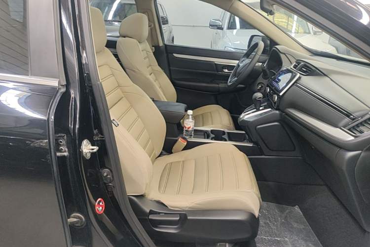 Used Honda CR-V 2019 240TURBO CVT 2WD Comfort Version China V Right Front Seat