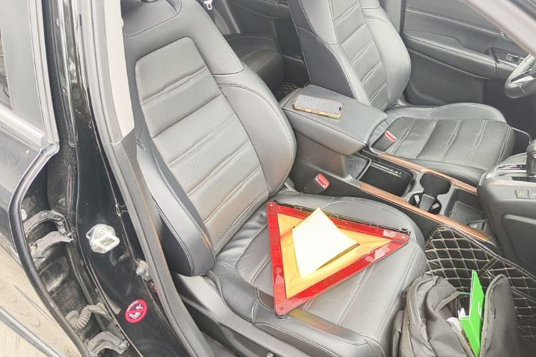 Used Honda CR-V 2019 240TURBO CVT 2WD Fashion Edition China V Right Front Seat