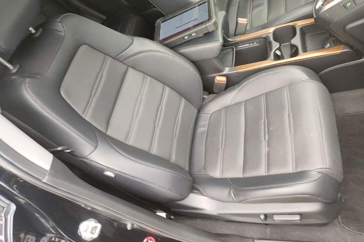 Used Honda CR-V 2019 240TURBO CVT 2WD Fashion Edition China VI Right Front Seat
