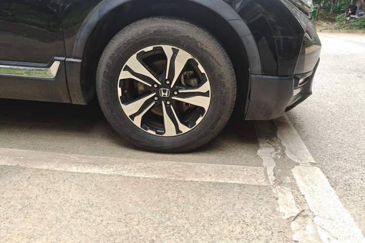 Used Honda CR-V 2019 Brilliant Edition Plus 240TURBO CVT Two-Wheel Drive Fashion Version China VI Emission Standard Right Front Wheel Hub