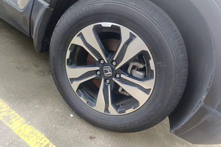 Used Honda CR-V 2019 Brilliant Edition Plus 240TURBO CVT Two-Wheel Drive Fashion Version China VI Emission Standard Right Front Wheel Hub
