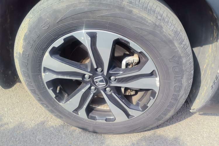 Used Honda CR-V 2019 Brilliant Edition Plus 240TURBO CVT Two-Wheel Drive Fashion Version China VI Emission Standard Right Front Wheel Hub