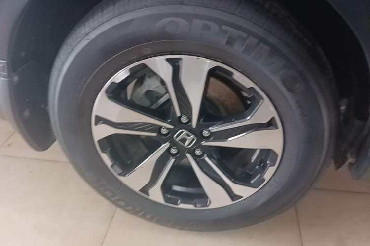 Used Honda CR-V 2019 Brilliant Edition 240TURBO CVT 2WD Comfort Version China VI Emission Standard Right Rear Wheel Hub