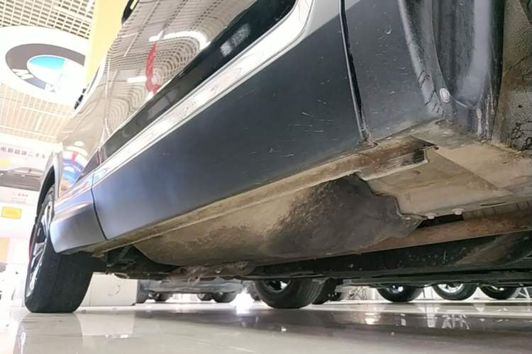 Used Honda CR-V 2019 240TURBO CVT 2WD Fashion Edition China V Right Side Sill