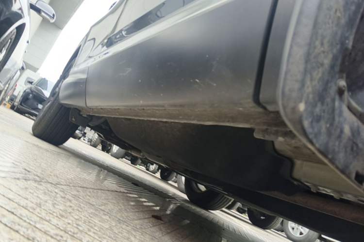 Used Honda CR-V 2019 240TURBO CVT 2WD Fashion Edition China V Right Side Sill