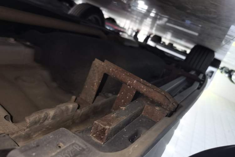 Used Honda CR-V 2019 Rui Hybrid 2.0L 2WD Pure Speed Version China V Emission Standard Right Side Sill