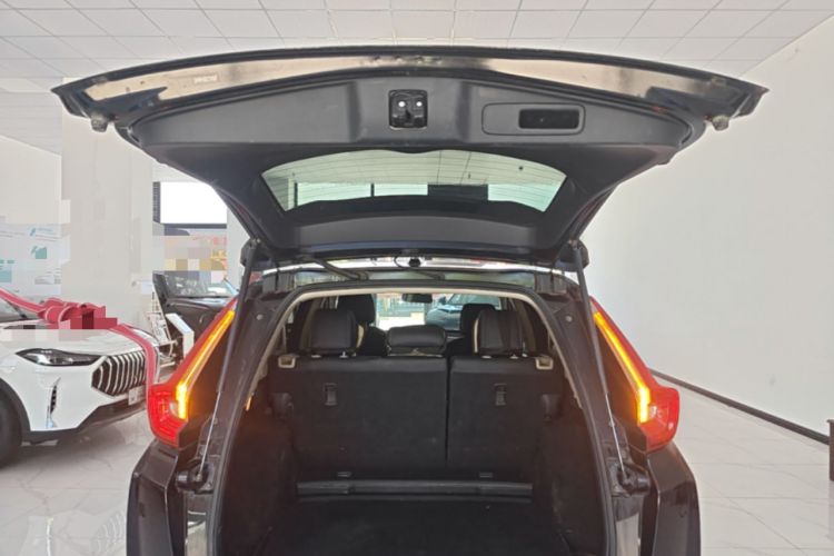 Used Honda CR-V 2019 Brilliant Edition 240TURBO CVT 2WD Comfort Version China VI Emission Standard Trunk