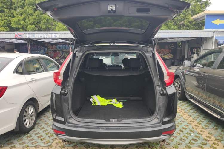 Used Honda CR-V 2019 240TURBO CVT 2WD Fashion Edition China VI Trunk