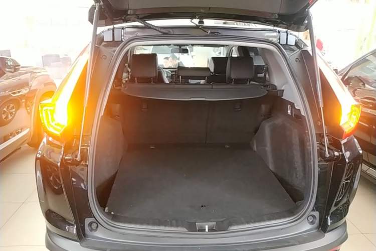 Used Honda CR-V 2019 240TURBO CVT 2WD Fashion Edition China V Trunk