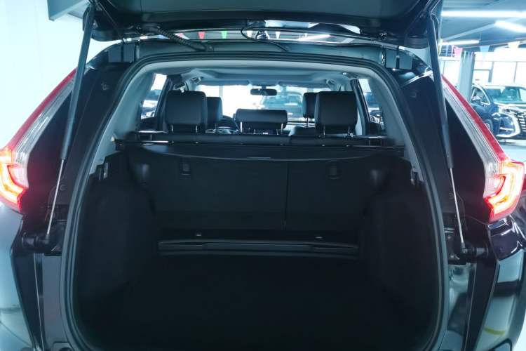 Used Honda CR-V 2019 240TURBO CVT 2WD Fashion Edition China V Trunk