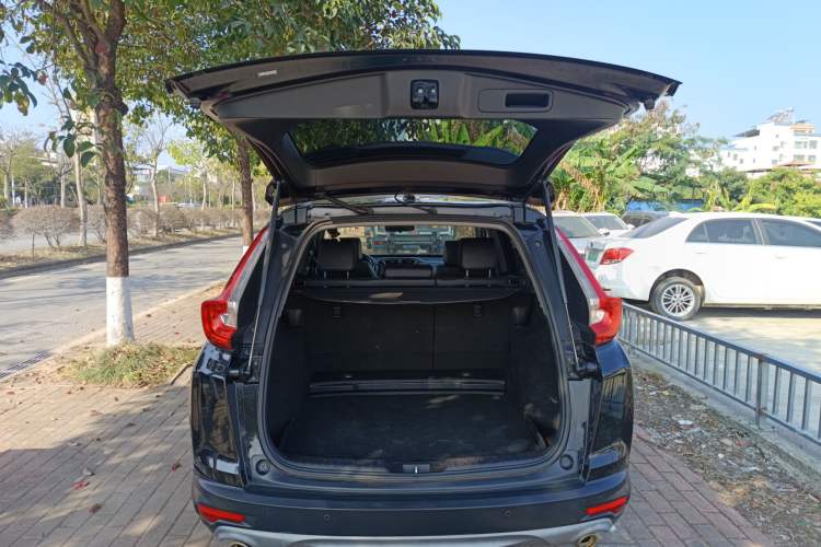 Used Honda CR-V 2019 240TURBO CVT 2WD Fashion Edition China V Trunk