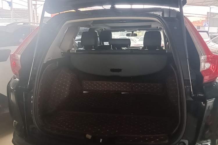 Used Honda CR-V 2019 Brilliant Edition 240TURBO CVT 2WD Comfort Version China VI Emission Standard Trunk