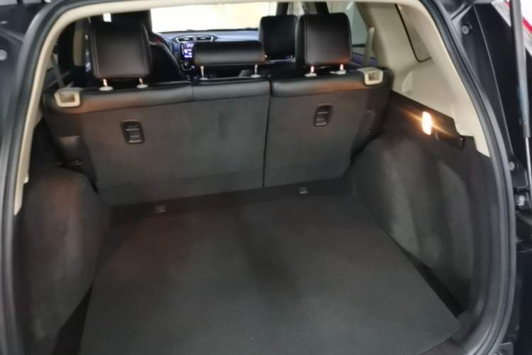 Used Honda CR-V 2019 240TURBO CVT 2WD Comfort Version China VI Emission Standard Trunk