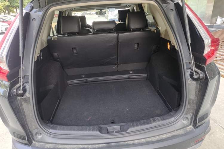 Used Honda CR-V 2019 240TURBO CVT 2WD Comfort Version China VI Emission Standard Trunk