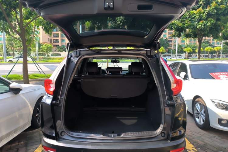 Used Honda CR-V 2019 240TURBO CVT 2WD Fashion Edition China V Trunk