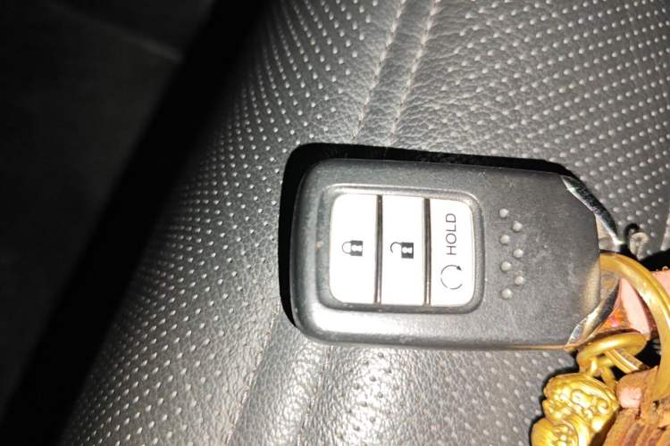 Used Honda CR-V 2019 240TURBO CVT 2WD Fashion Edition China VI Vehicle Key