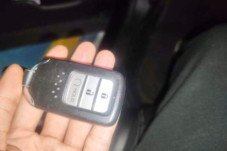 Used Honda CR-V 2019 240TURBO CVT 2WD Fashion Edition China VI Vehicle Key