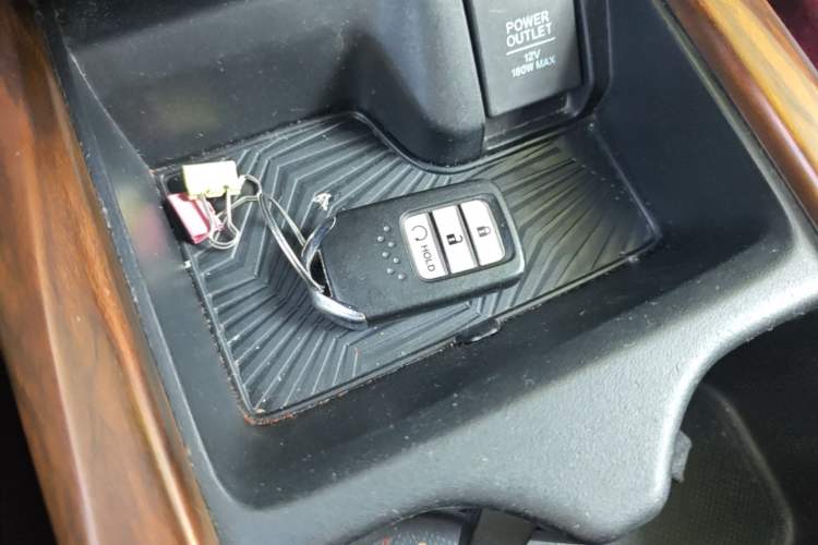 Used Honda CR-V 2019 240TURBO CVT 2WD Fashion Edition China VI Vehicle Key
