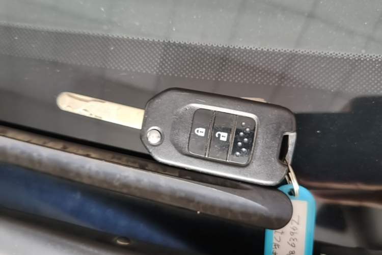 Used Honda CR-V 2019 240TURBO CVT 2WD Comfort Version China VI Emission Standard Vehicle Key