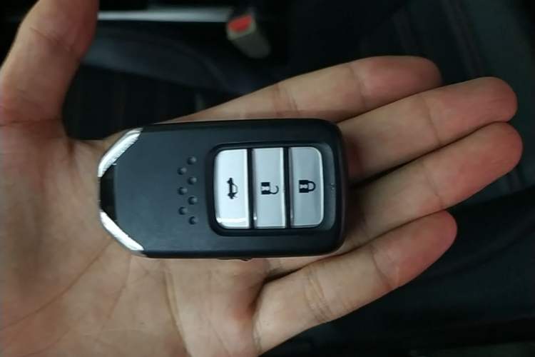 Used Honda CR-V 2019 240TURBO CVT 2WD Comfort Version China V Vehicle Key