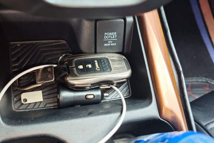 Used Honda CR-V 2019 Brilliant Edition Plus 240TURBO CVT Two-Wheel Drive Fashion Version China VI Emission Standard Vehicle Key