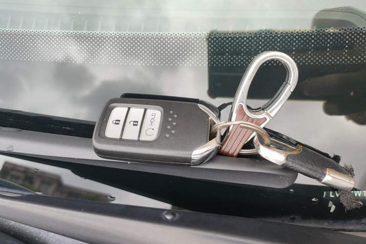 Used Honda CR-V 2019 240TURBO CVT 2WD Fashion Edition China VI Vehicle Key