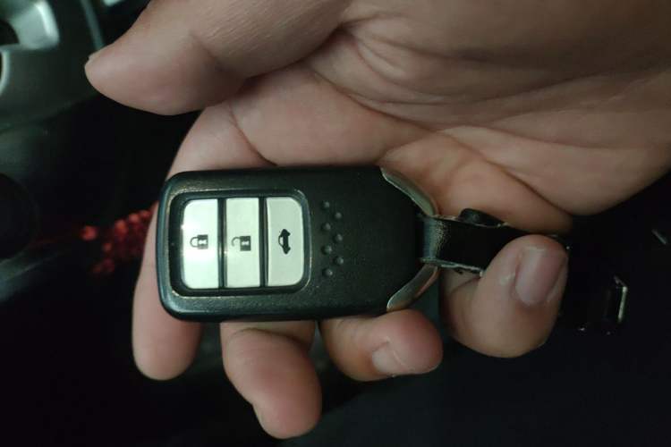 Used Honda CR-V 2019 240TURBO CVT 2WD Comfort Version China V Vehicle Key