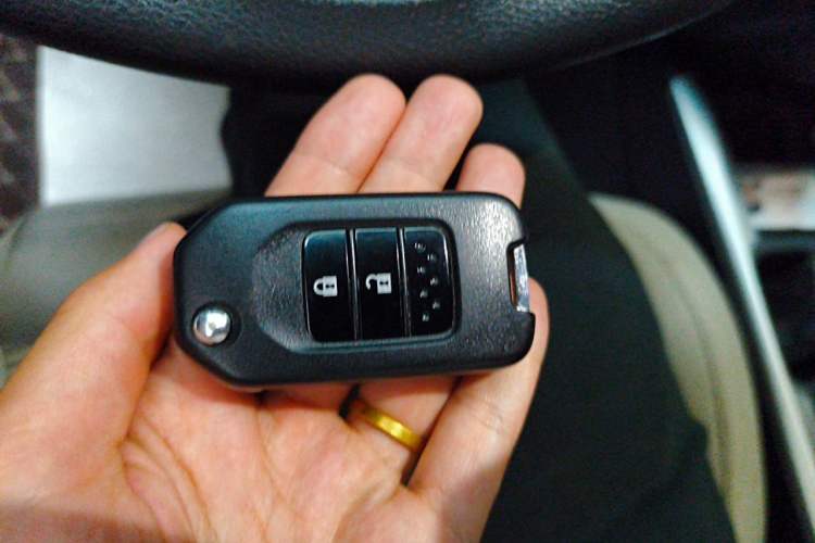 Used Honda CR-V 2019 240TURBO CVT 2WD Comfort Version China VI Emission Standard Vehicle Key