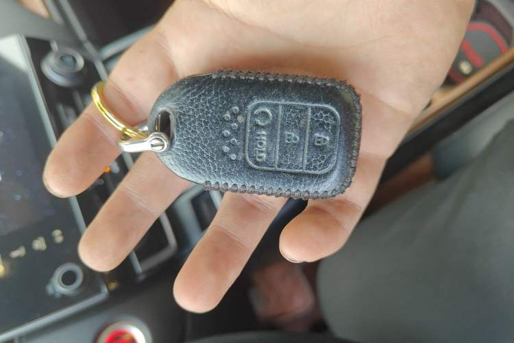 Used Honda CR-V 2019 240TURBO CVT 2WD Fashion Edition China V Vehicle Key