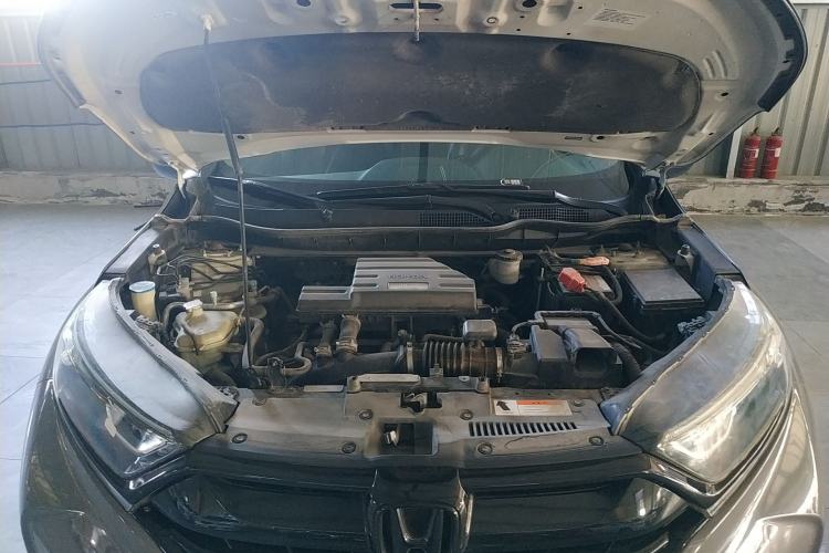 Used Honda CR-V 2019 240TURBO CVT 2WD Comfort Version China VI Emission Standard Engine Bay
