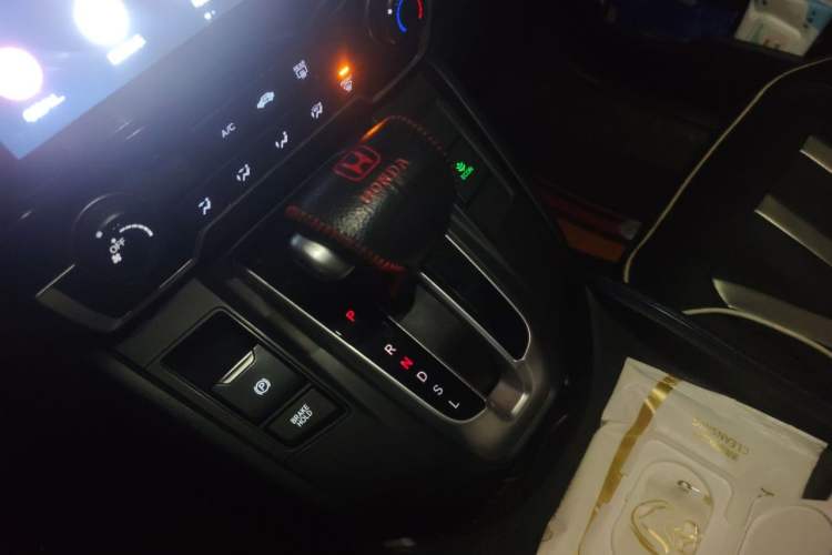 Used Honda CR-V 2019 240TURBO CVT 2WD Comfort Version China V Gear Lever