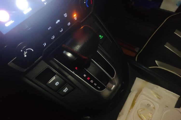 Used Honda CR-V 2019 240TURBO CVT 2WD Comfort Version China V Gear Lever