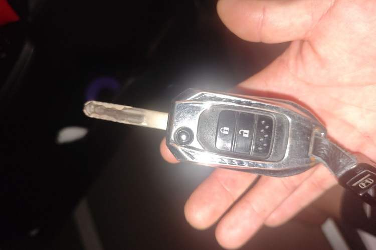 Used Honda CR-V 2019 240TURBO CVT 2WD Comfort Version China V Vehicle Key