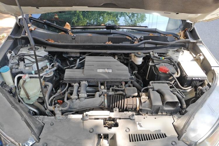 Used Honda CR-V 2019 240TURBO CVT 2WD Comfort Version China VI Emission Standard Engine Bay