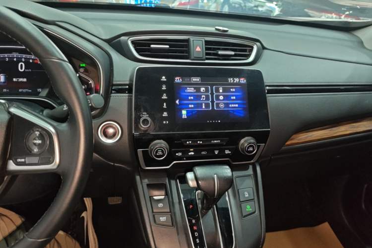 Used Honda CR-V 2019 240TURBO CVT 2WD Fashion Edition China V Audio And AC Panel