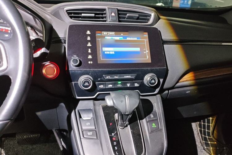Used Honda CR-V 2019 240TURBO CVT 2WD Fashion Edition China V Audio And AC Panel