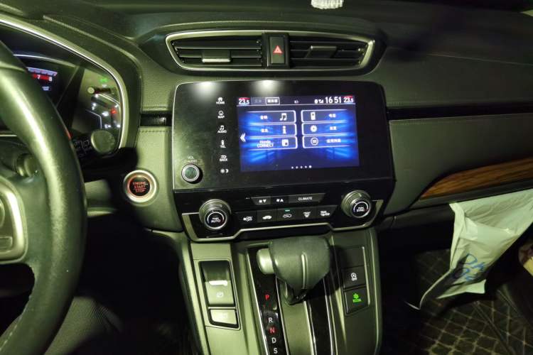 Used Honda CR-V 2019 240TURBO CVT 2WD Fashion Edition China VI Audio And AC Panel