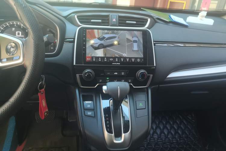 Used Honda CR-V 2019 Brilliant Edition 240TURBO CVT 2WD Comfort Version China VI Emission Standard Audio And AC Panel
