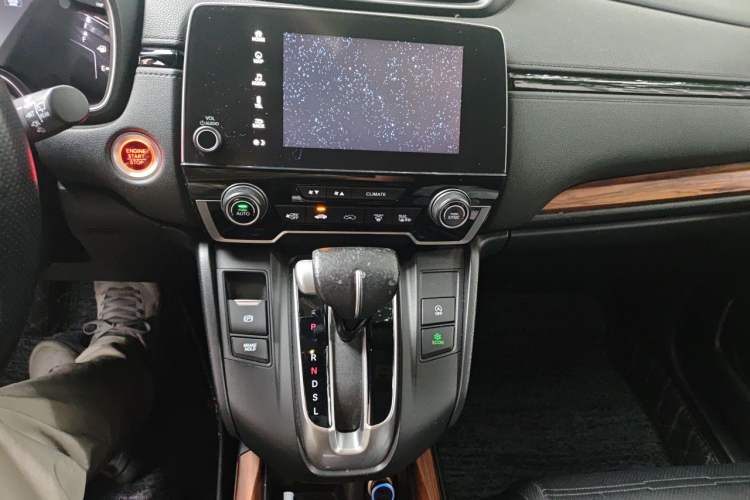 Used Honda CR-V 2019 240TURBO CVT 2WD Fashion Edition China V Audio And AC Panel